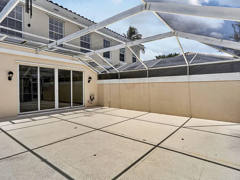 112 Santa Barbara Way — Photo 11