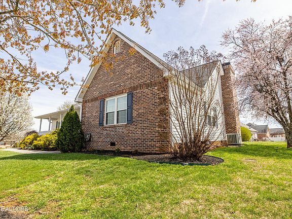 5th image of 1434 Crestridge Dr