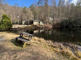 32 Nelson Ln, Hiawassee, GA 30546