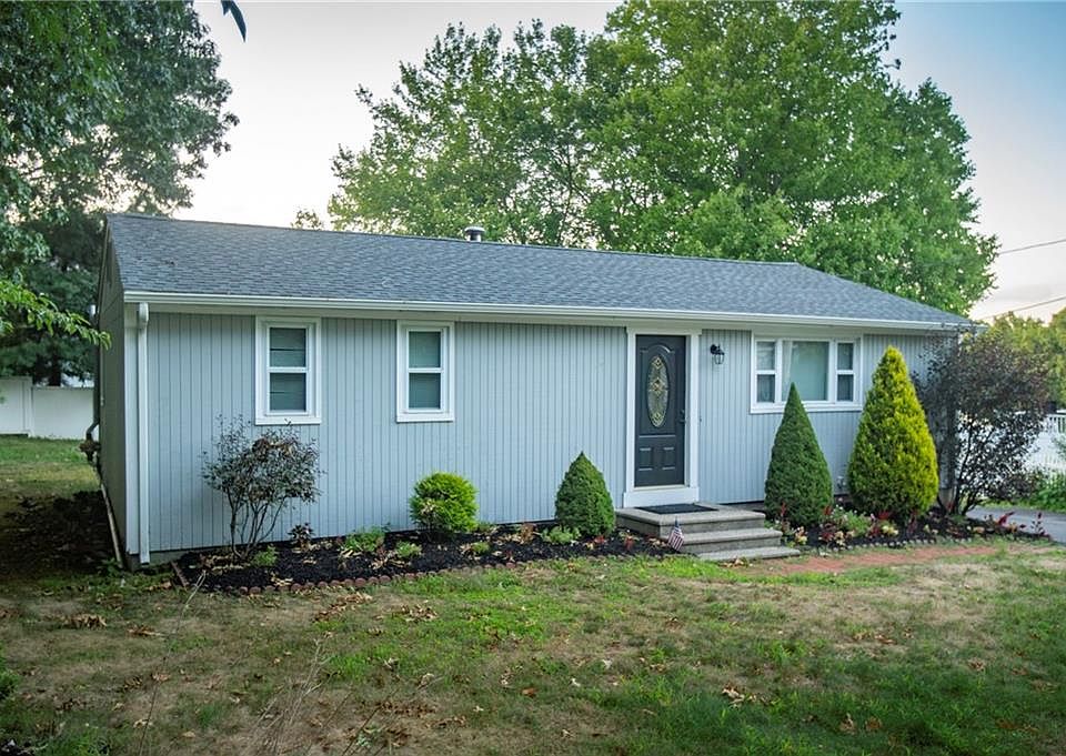1st image of 8 Mascio Dr