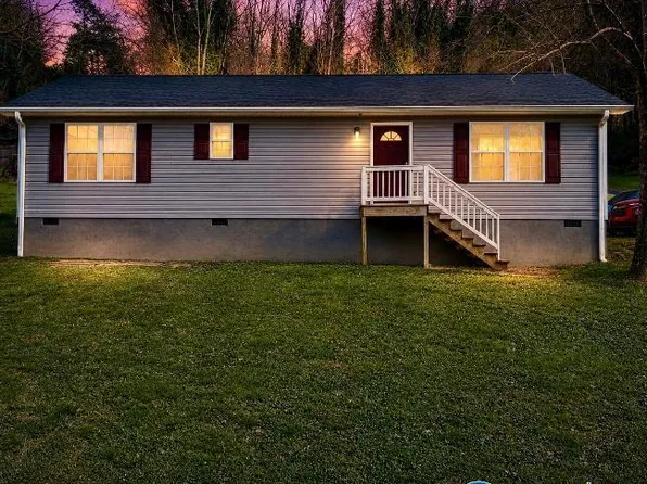 201 Tyler Ave NE, Fort Payne, AL 35967