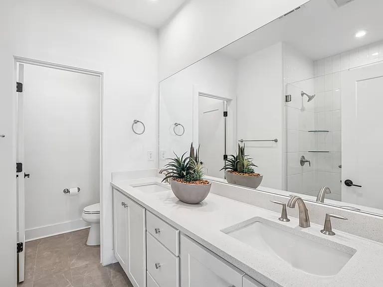 Henley Avondale — Photo 14