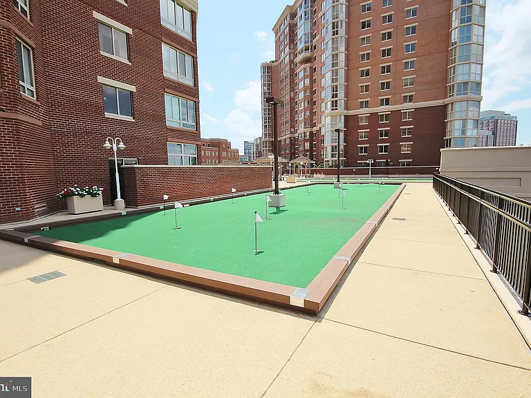 2151 Jamieson Ave #2011 — Photo 31