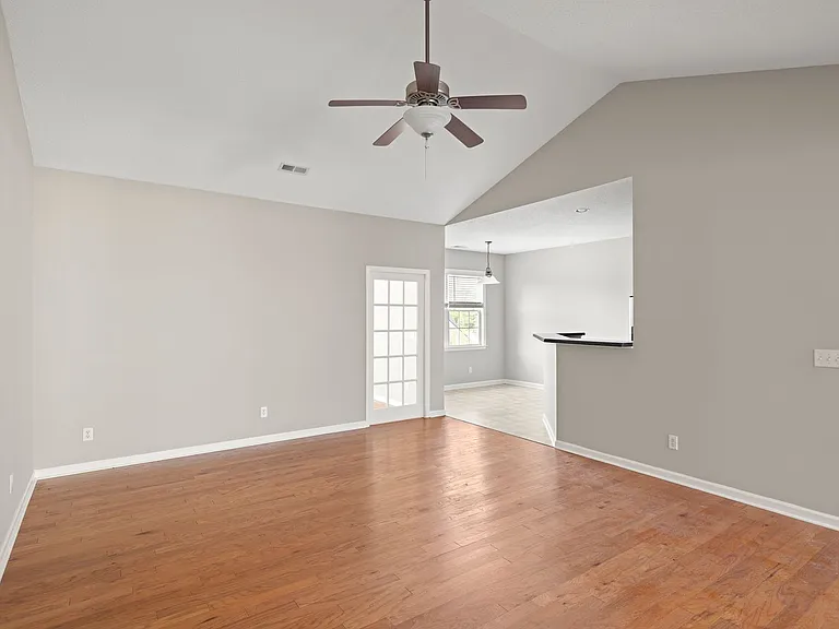 8 Hadley Park Way — Photo 8