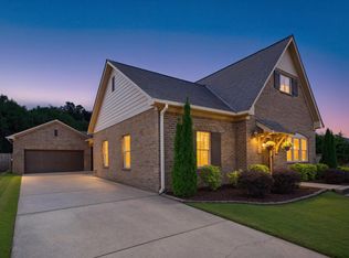 890 Fieldstown Cir, Gardendale, AL 35071