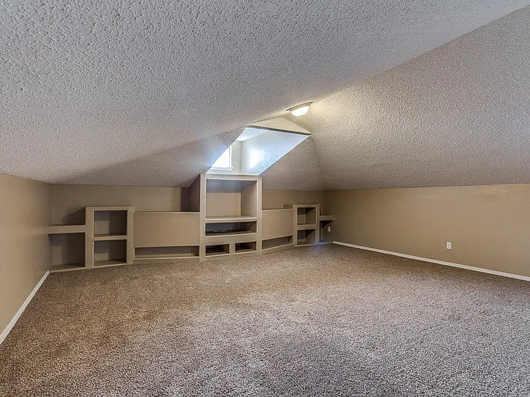 12233 Iverson Ct — Photo 16