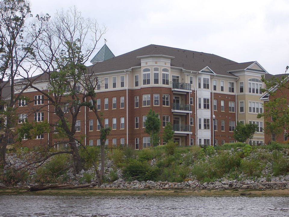 1st image of 440 Belmont Bay Dr Unit 304