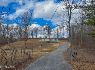 380 Goins Hill Rd, Ten Mile, TN 37880