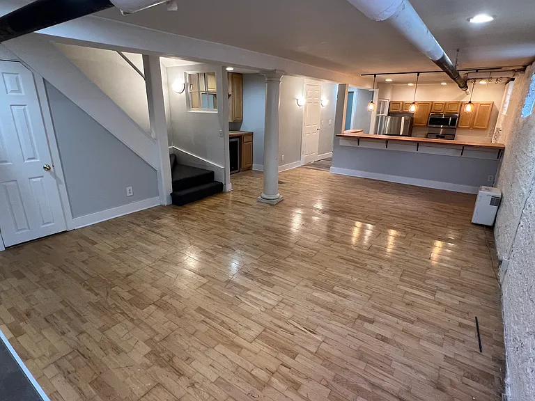 161 Prospect Ave NE #B — Photo 6