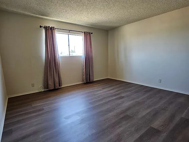 317 N Garfield Ave #4 — Photo 7