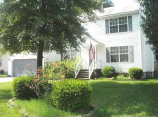 1004 Cherrytree Ln, Chesapeake, VA 23320