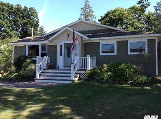 37 Beech Rd, Rocky Point, NY 11778