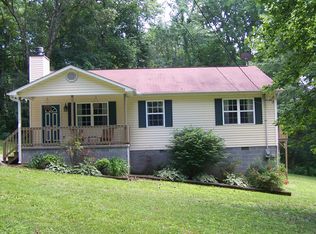 110 Honeysuckle Rd, Harriman, TN 37748