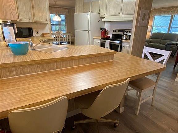 3rd image of 5506 Harbor Ln #381