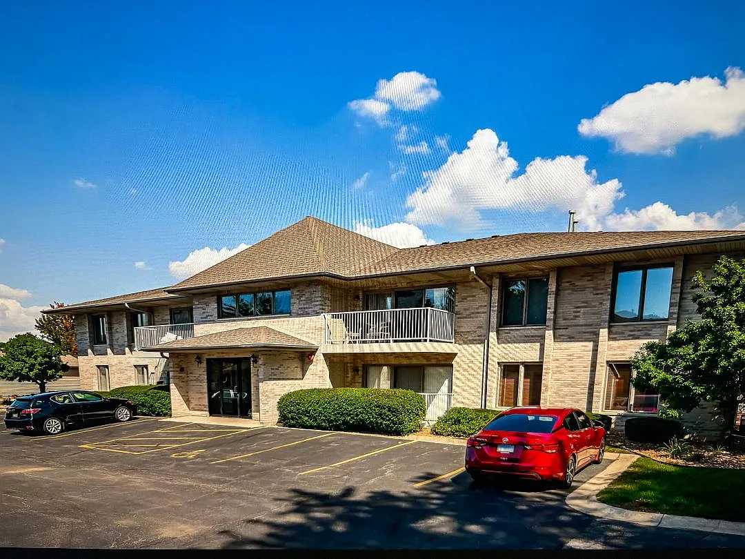 2 bed, 1150 sqft, $2,300 — Photo 1