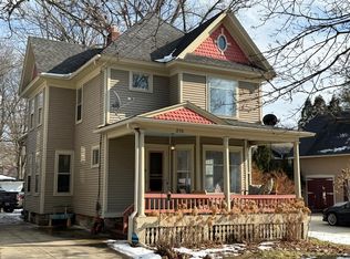 210 N Kalamazoo Ave, Marshall, MI 49068