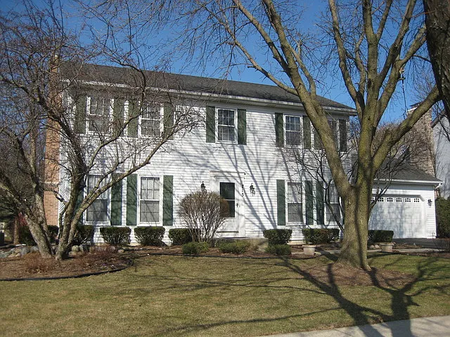 715 Longfellow Dr photo 1