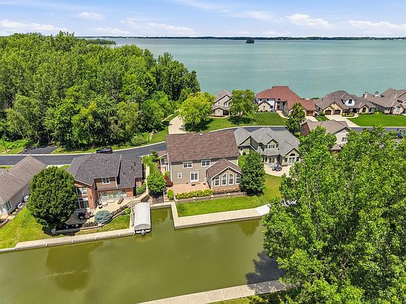 3rd image of 5562 W Hidden Shores Dr