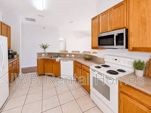 4th image of 893 Oak Arbor Cir