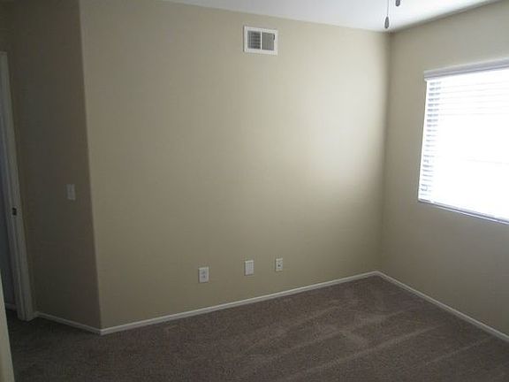 5th image of 39414 Calistoga Dr