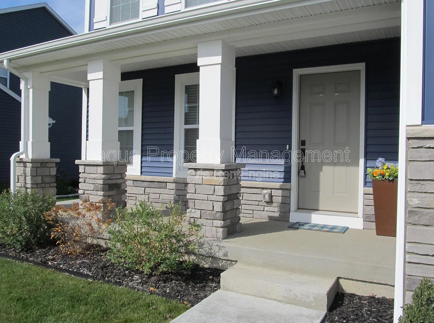 4 bed, 3.5 bath, 1870 sqft, $2,600 — Photo 2