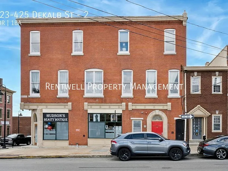 423-425 Dekalb St #2 — Photo 16