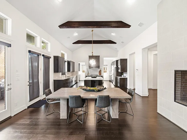 5735 Genoa Springs Ln — Photo 14