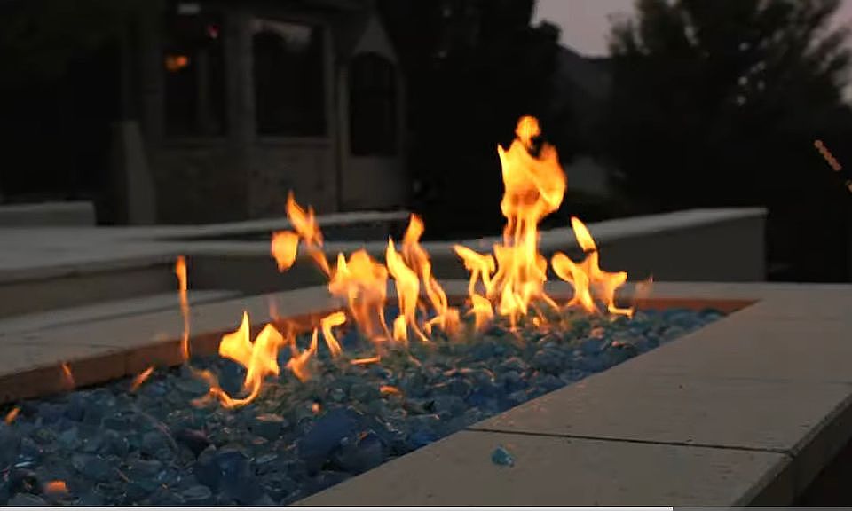 2nd image of 10 E Bentbrook Ln