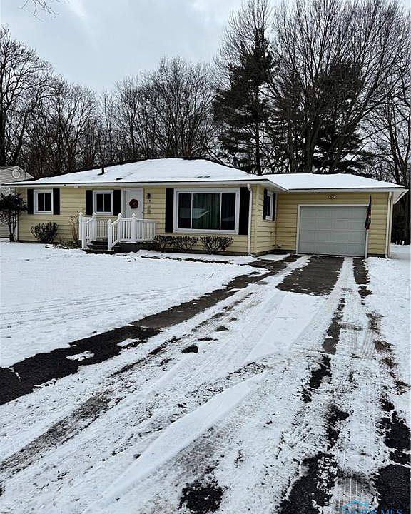 1st image of 13 Baker Dr