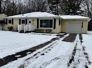 13 Baker Dr, Bowling Green, OH