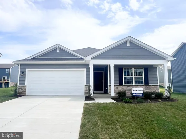 311 Toulouse Ln, Martinsburg, WV 25403