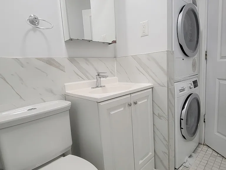 3143 Broadway #1F — Photo 10