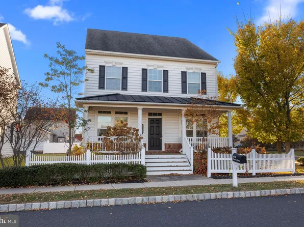 4748 Bishop Cir, Doylestown, PA 18902