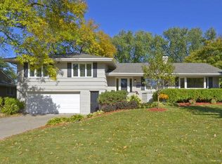 4904 Trillium Ln, Edina, MN 55435