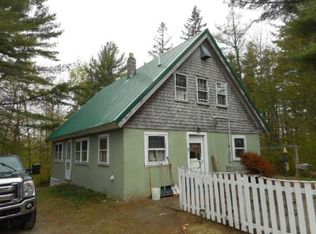 407 W Old Main Rd, Lowell, ME 04493