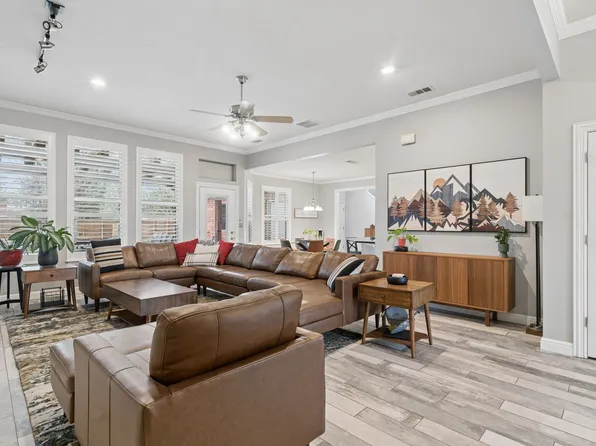 3800 Deer Forest Dr, Denton, TX 76208