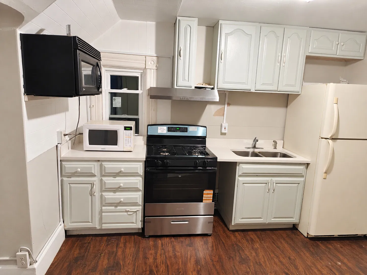1 bed, 685 sqft, $1,500 — Photo 3