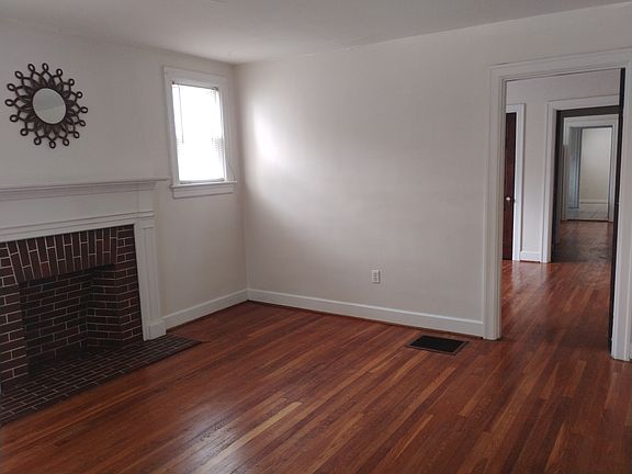 4th image of 451 Marquis Ave #B