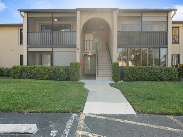 706 Sunny Pine Way #E2, Greenacres, FL 33415