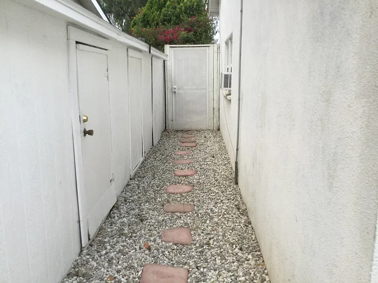 20957B Community St — Photo 4