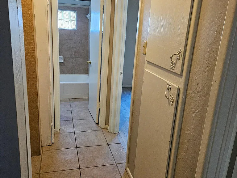 2813 NW Morningside Dr — Photo 8