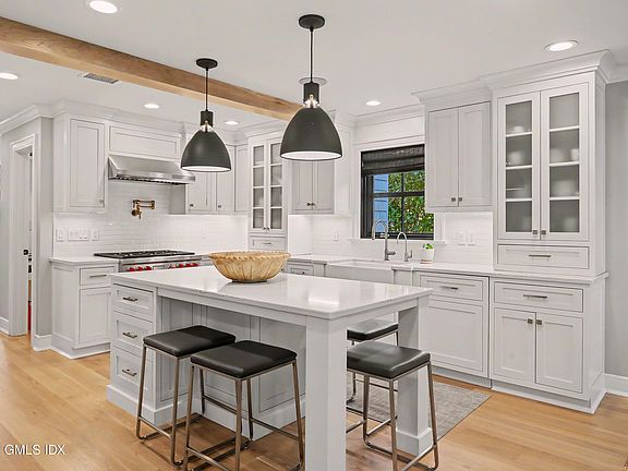 5th image of 29 Orchard Pl