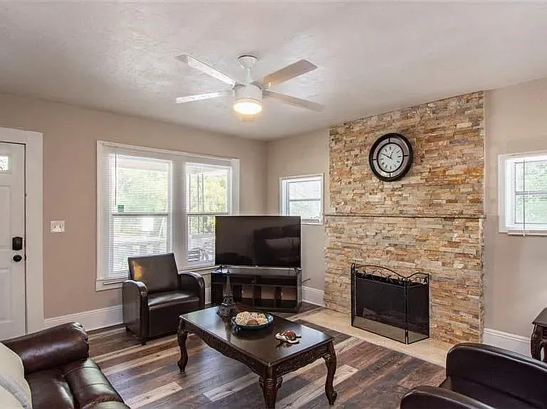 1003 Jasmine Way — Photo 10