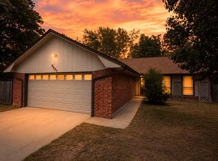 9607 NE 4th St, Midwest City, OK 73130