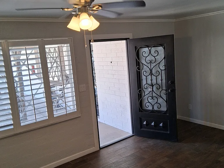 3426 N Miller Rd #8 — Photo 3