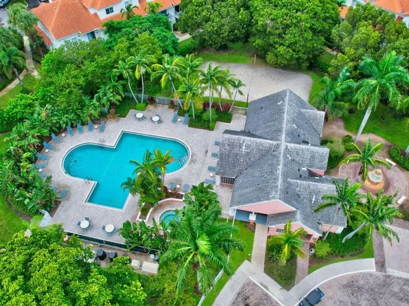 1020 Crystal Way #M, Delray Beach, FL 33444