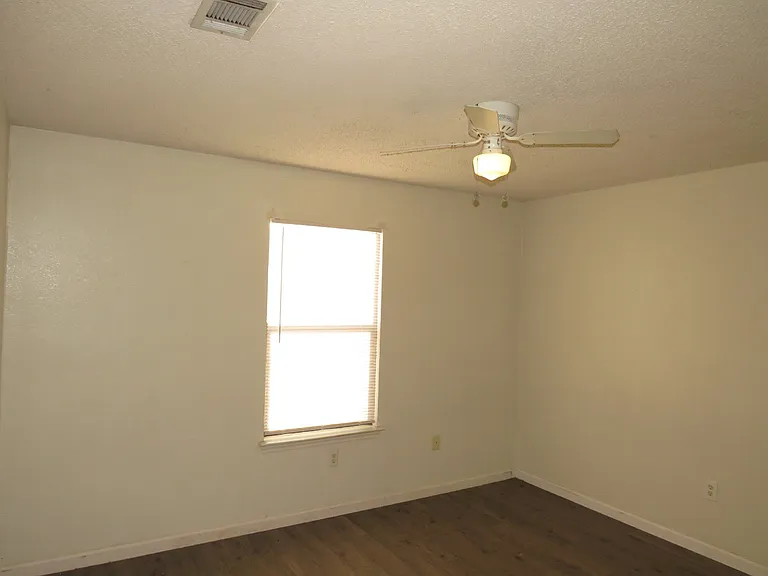 142 Wolf Rd #A — Photo 7