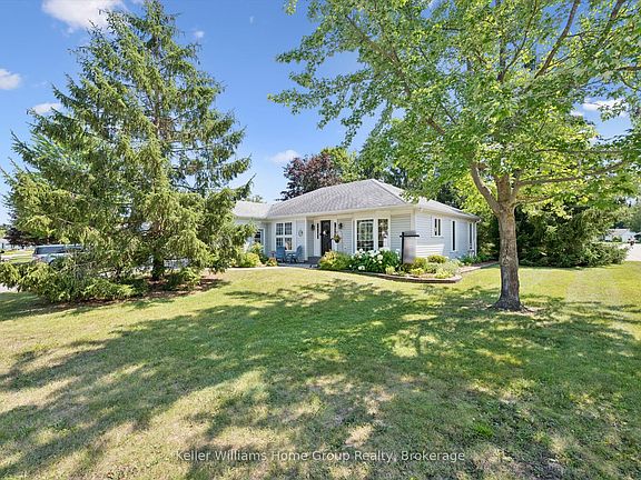 2nd image of 136 Bristlecone Ct