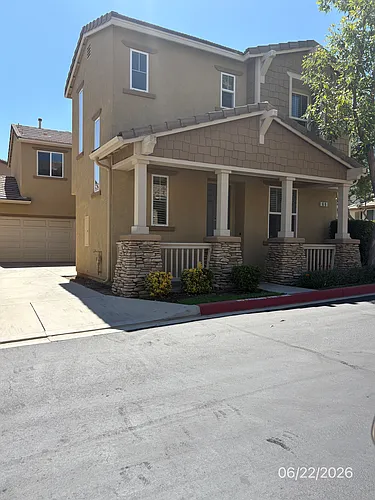 60 Crocus St Photo 1