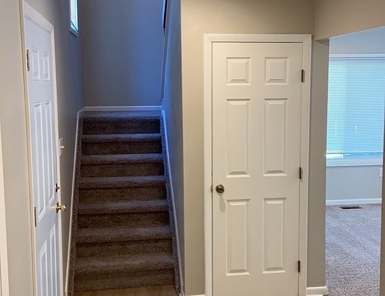 4th image of 4420 Burlingame Cmns #4420
